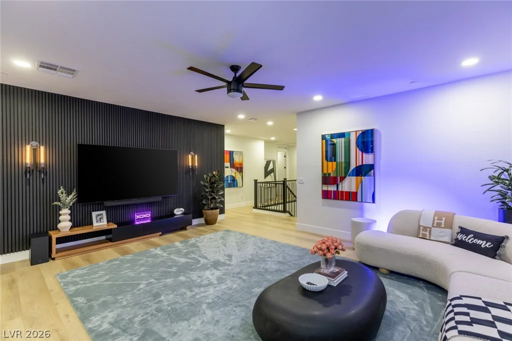 767 Glowing Horizon, Henderson, NV 89052