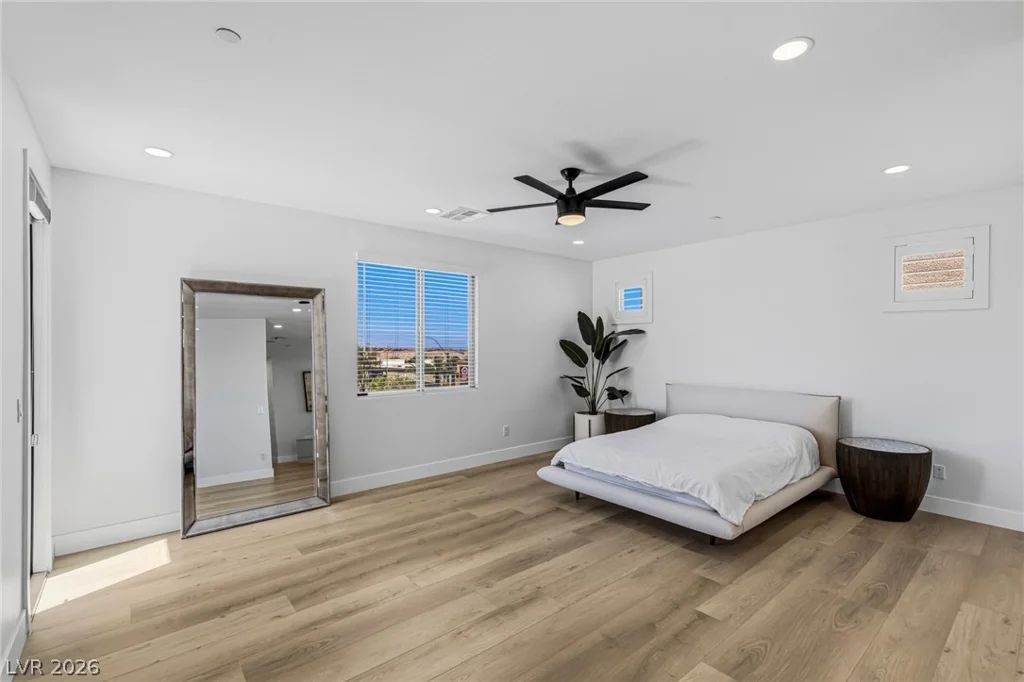 767 Glowing Horizon, Henderson, NV 89052