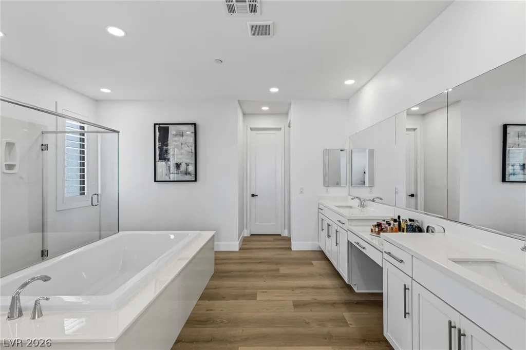 767 Glowing Horizon, Henderson, NV 89052