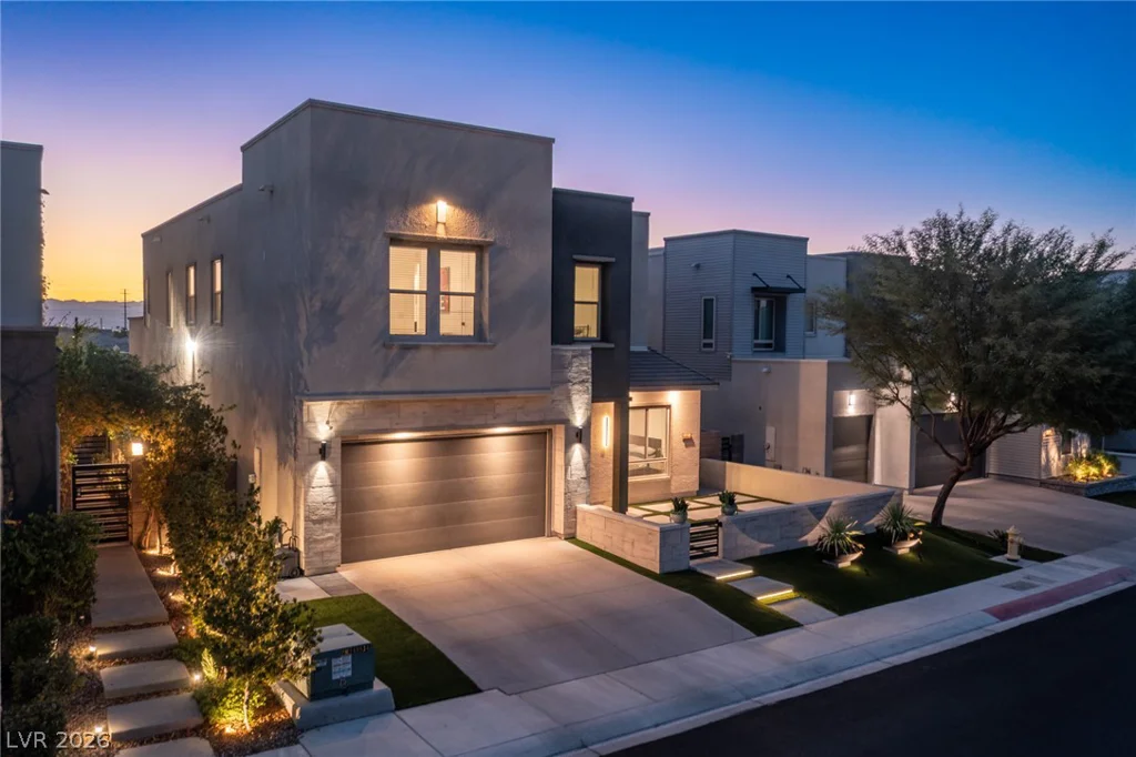767 Glowing Horizon, Henderson, NV 89052