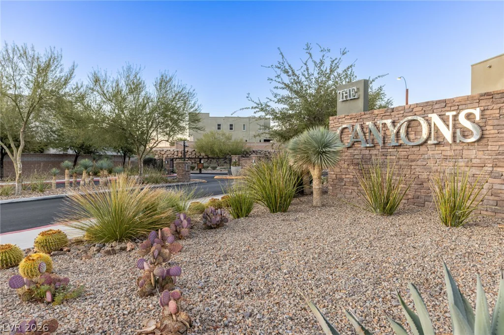 767 Glowing Horizon, Henderson, NV 89052