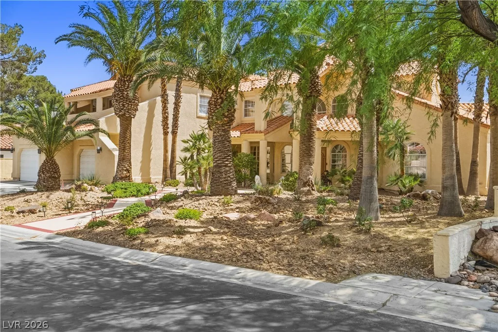 26 Princeville, Las Vegas, NV 89113