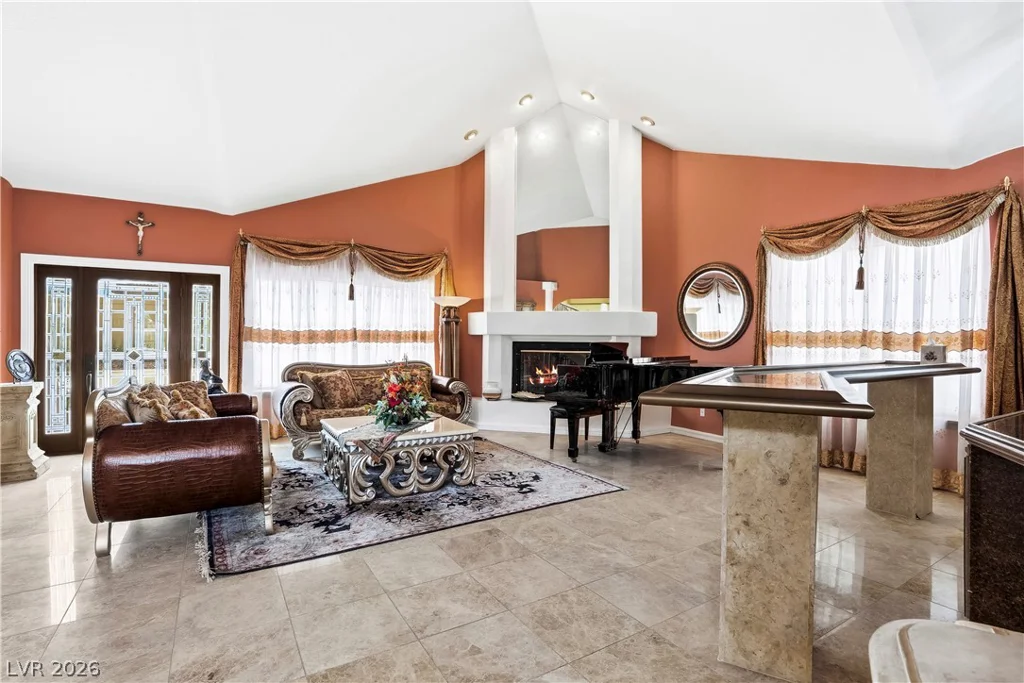 26 Princeville, Las Vegas, NV 89113