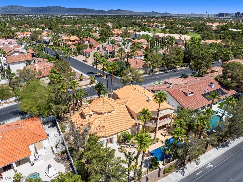 26 Princeville, Las Vegas, NV 89113
