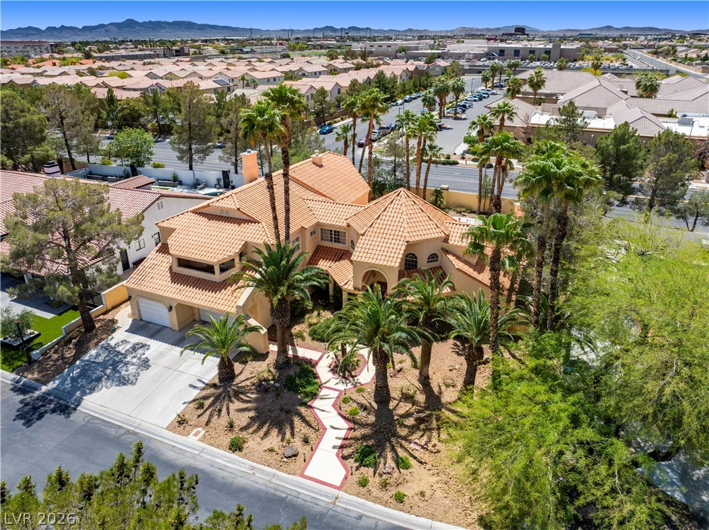 26 Princeville, Las Vegas, NV 89113