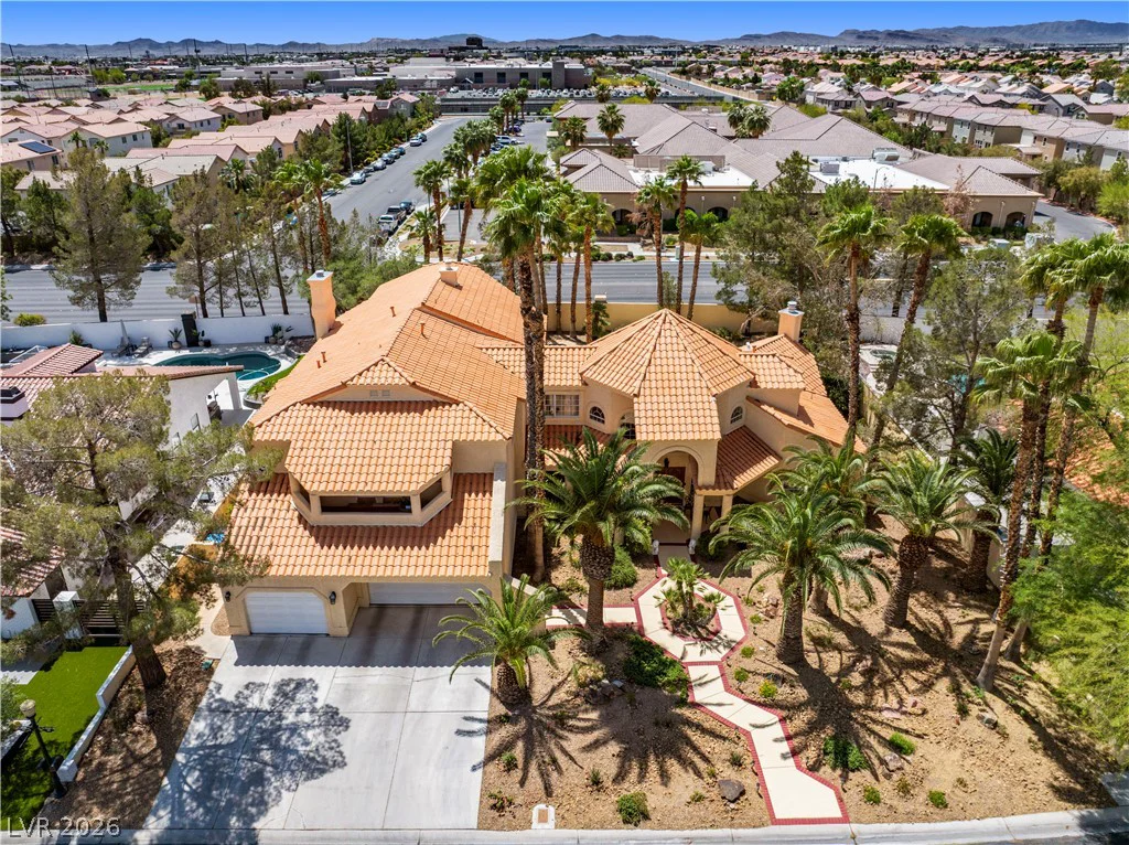 26 Princeville, Las Vegas, NV 89113
