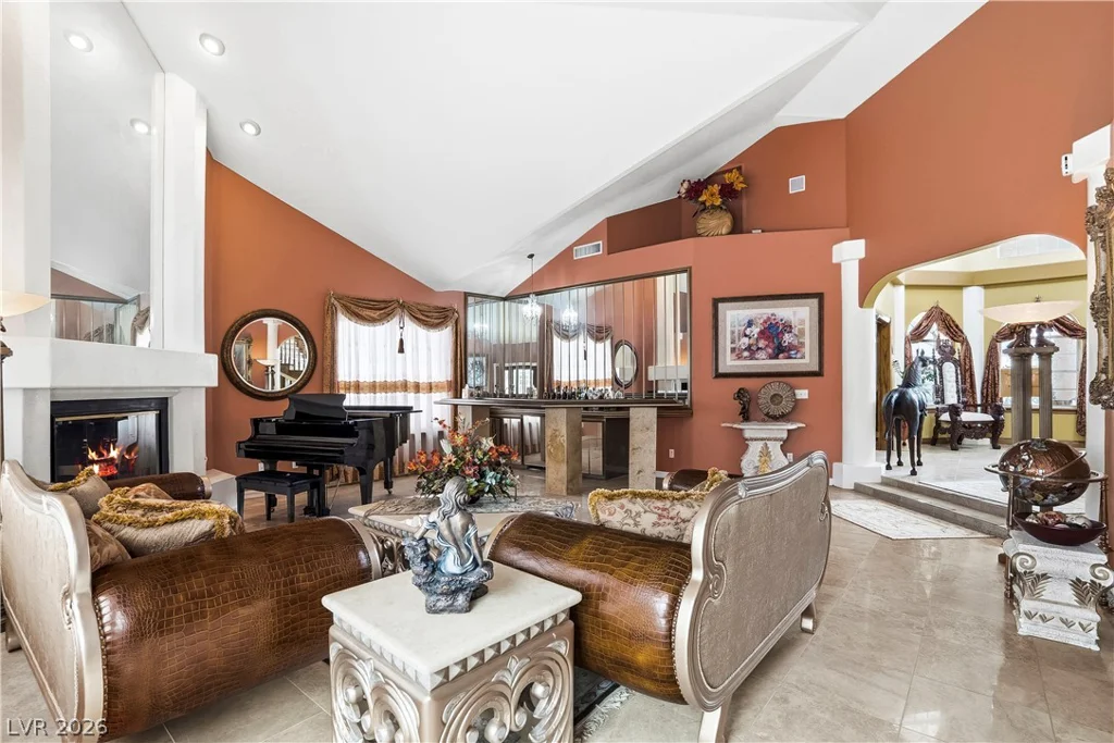 26 Princeville, Las Vegas, NV 89113
