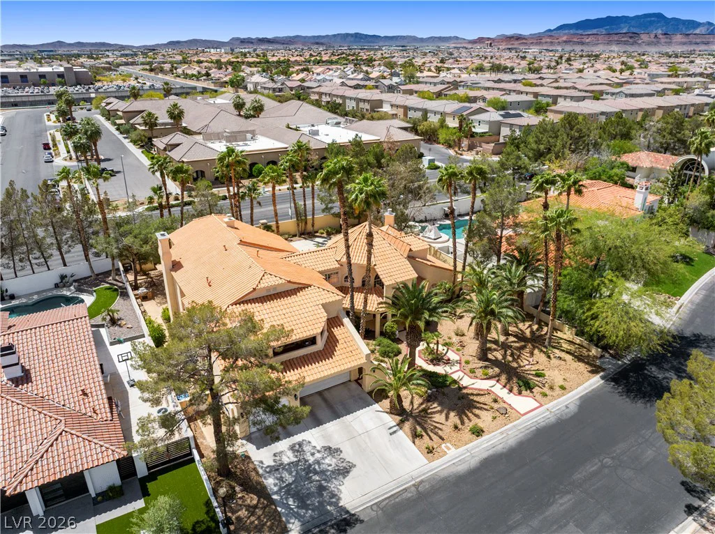 26 Princeville, Las Vegas, NV 89113