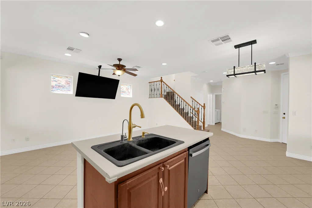 3628 Surfboard, Las Vegas, NV 89147
