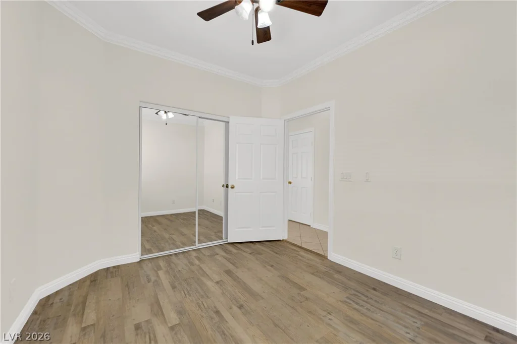 3628 Surfboard, Las Vegas, NV 89147