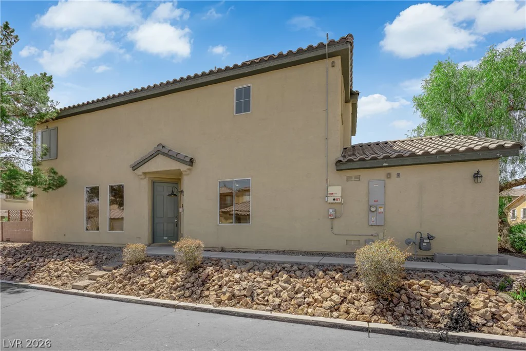 3628 Surfboard, Las Vegas, NV 89147