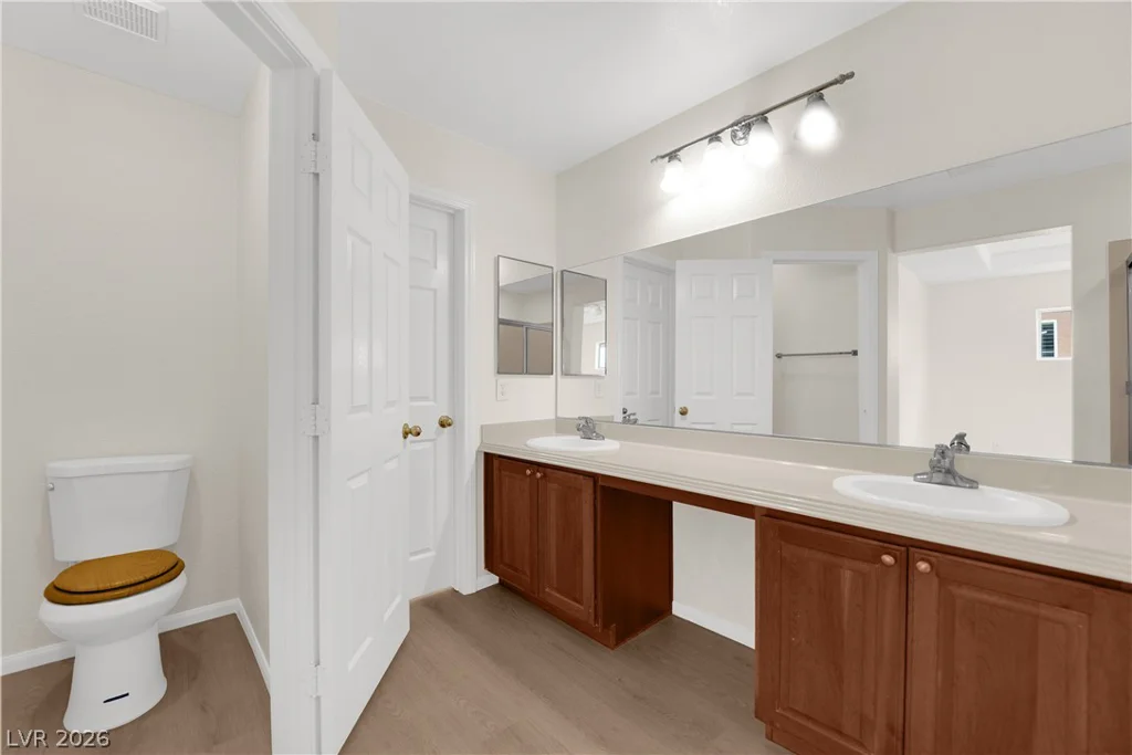 3628 Surfboard, Las Vegas, NV 89147