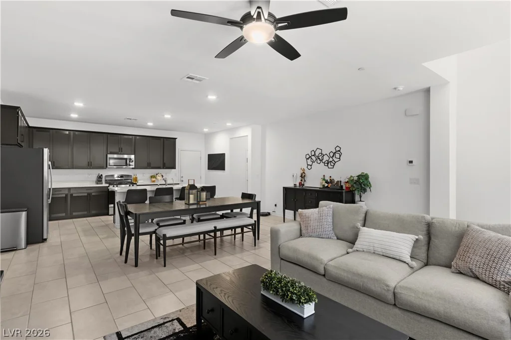 335 Laurel Peak, Henderson, NV 89015