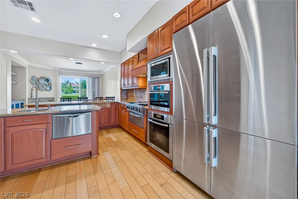 8188 Horseshoe Bend, Las Vegas, NV 89113