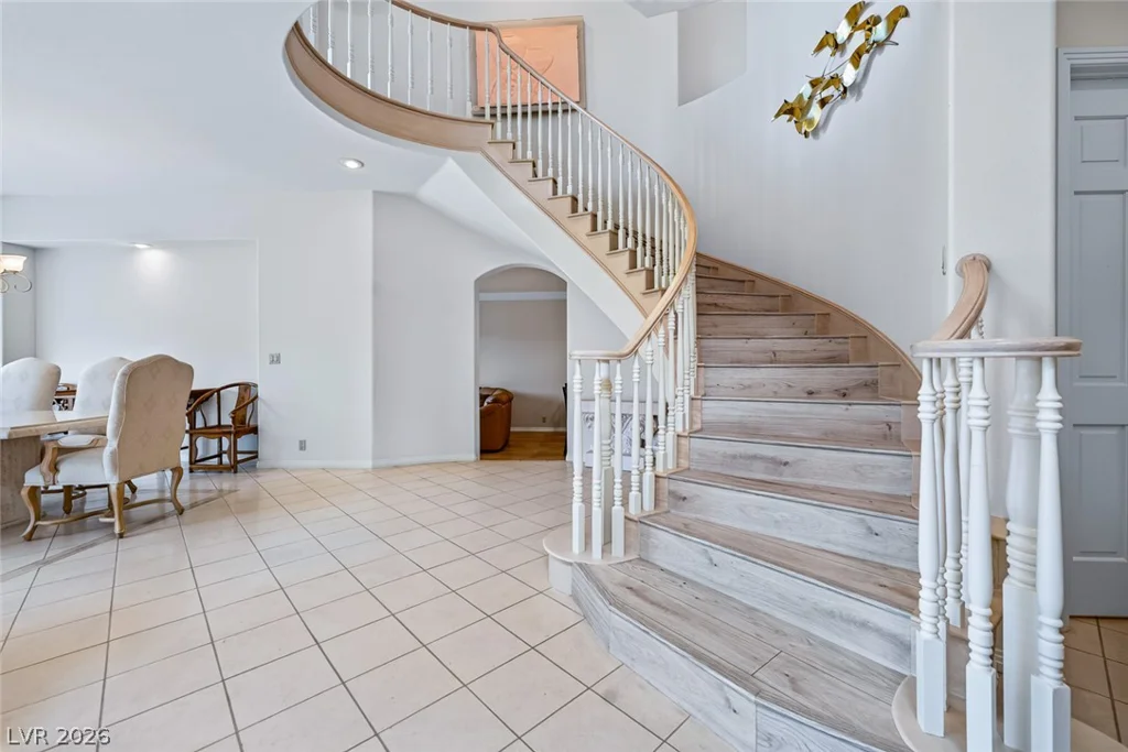 8188 Horseshoe Bend, Las Vegas, NV 89113