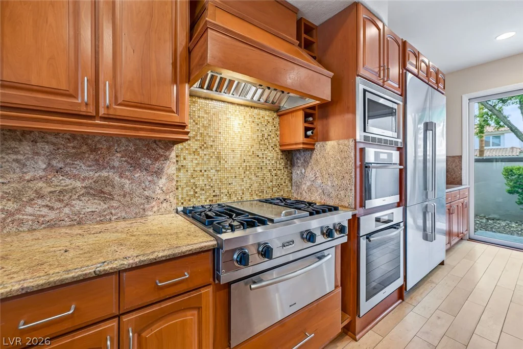 8188 Horseshoe Bend, Las Vegas, NV 89113