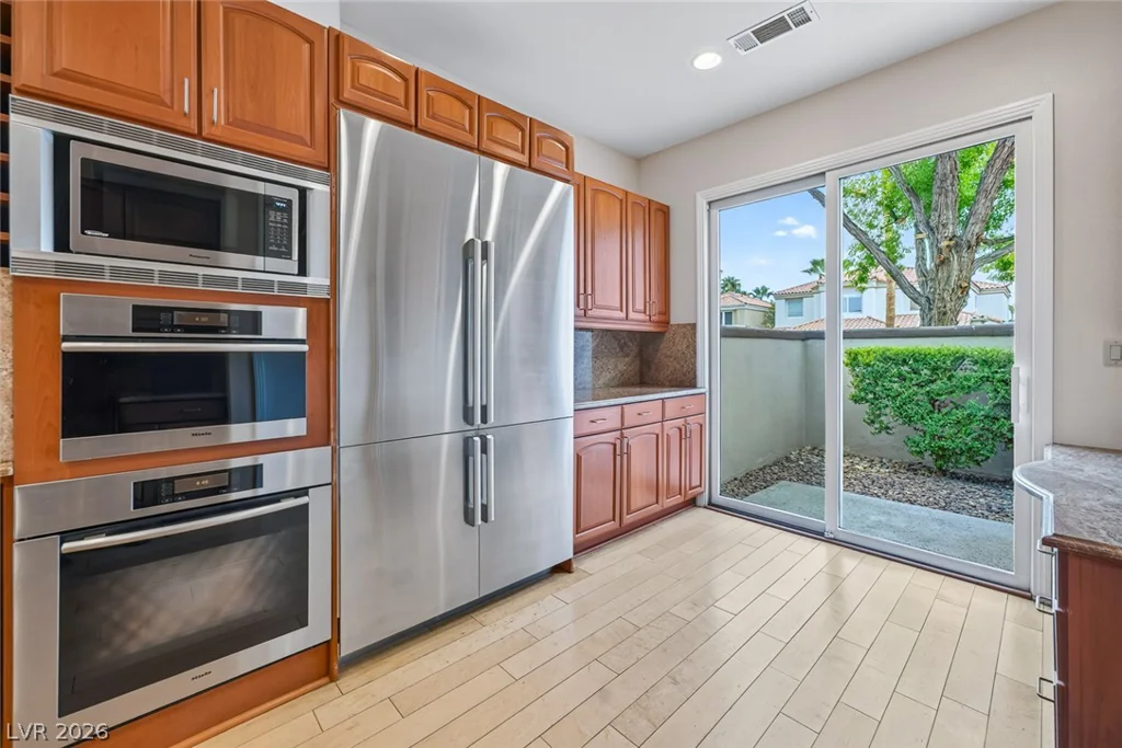 8188 Horseshoe Bend, Las Vegas, NV 89113