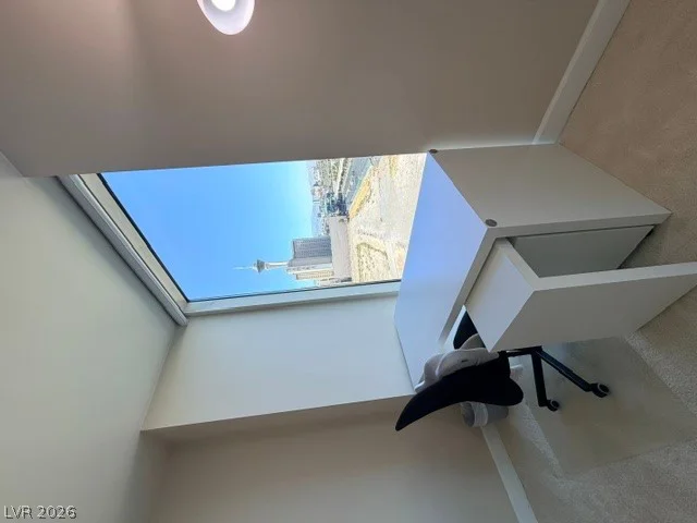 2777 Paradise, Las Vegas, NV 89109