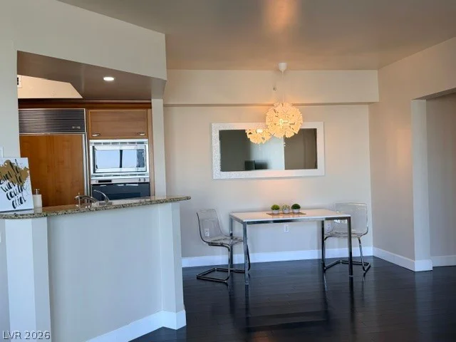 2777 Paradise, Las Vegas, NV 89109