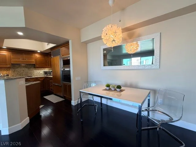 2777 Paradise, Las Vegas, NV 89109