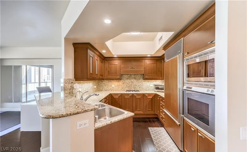 2777 Paradise, Las Vegas, NV 89109