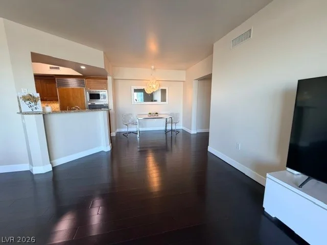 2777 Paradise, Las Vegas, NV 89109