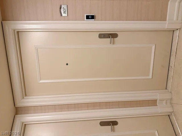 2777 Paradise, Las Vegas, NV 89109