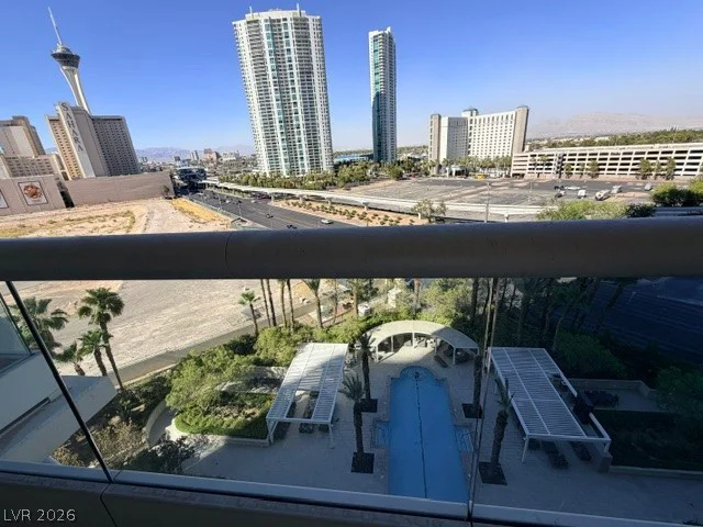 2777 Paradise, Las Vegas, NV 89109