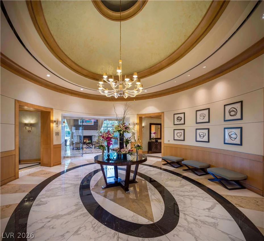 2777 Paradise, Las Vegas, NV 89109