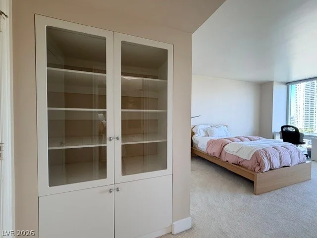 2777 Paradise, Las Vegas, NV 89109