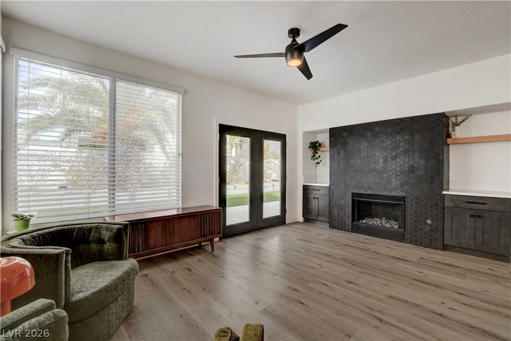 1854 Desert Forest, Henderson, NV 89012
