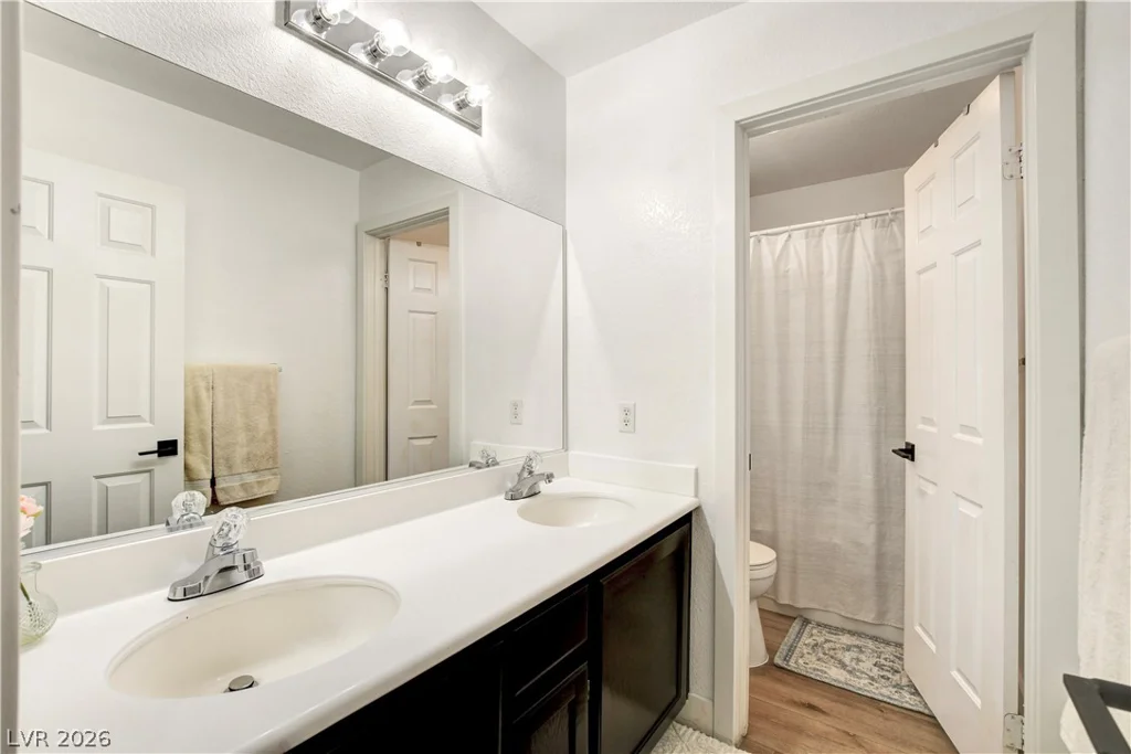 1854 Desert Forest, Henderson, NV 89012