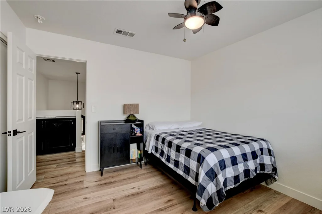 1854 Desert Forest, Henderson, NV 89012