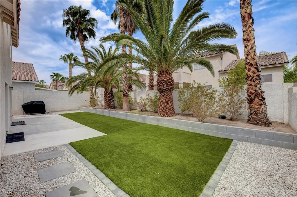 1854 Desert Forest, Henderson, NV 89012