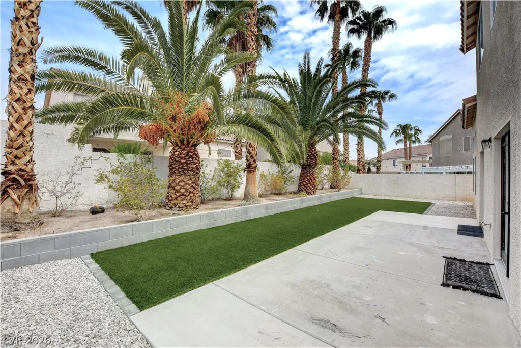 1854 Desert Forest, Henderson, NV 89012