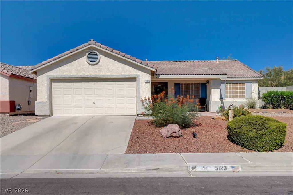 5123 Crystal Cavern, North Las Vegas, NV 89031