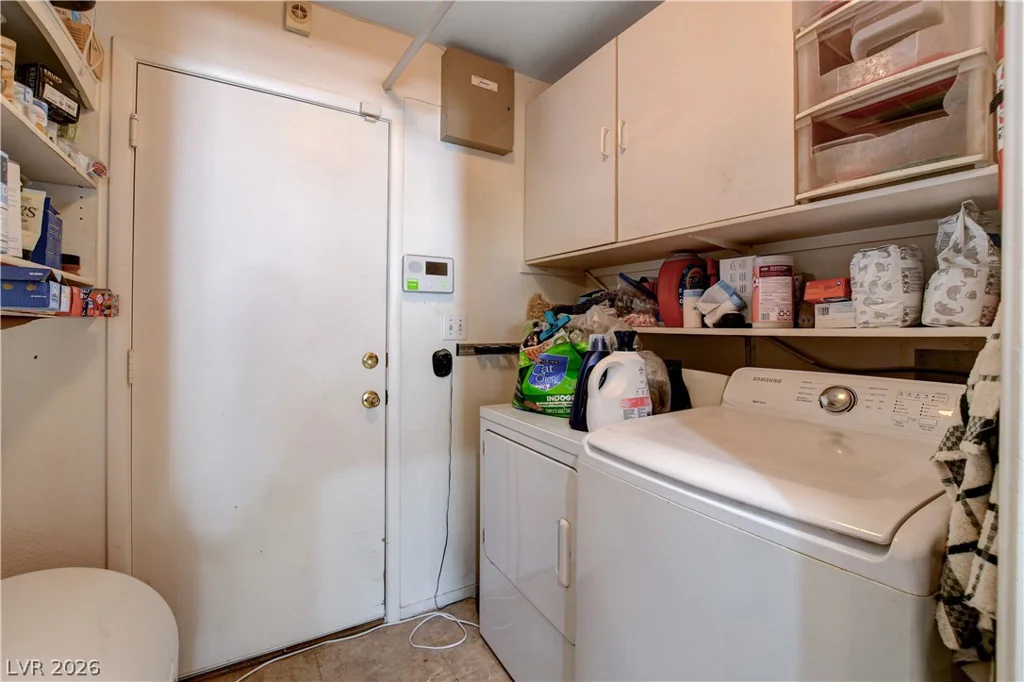 5123 Crystal Cavern, North Las Vegas, NV 89031