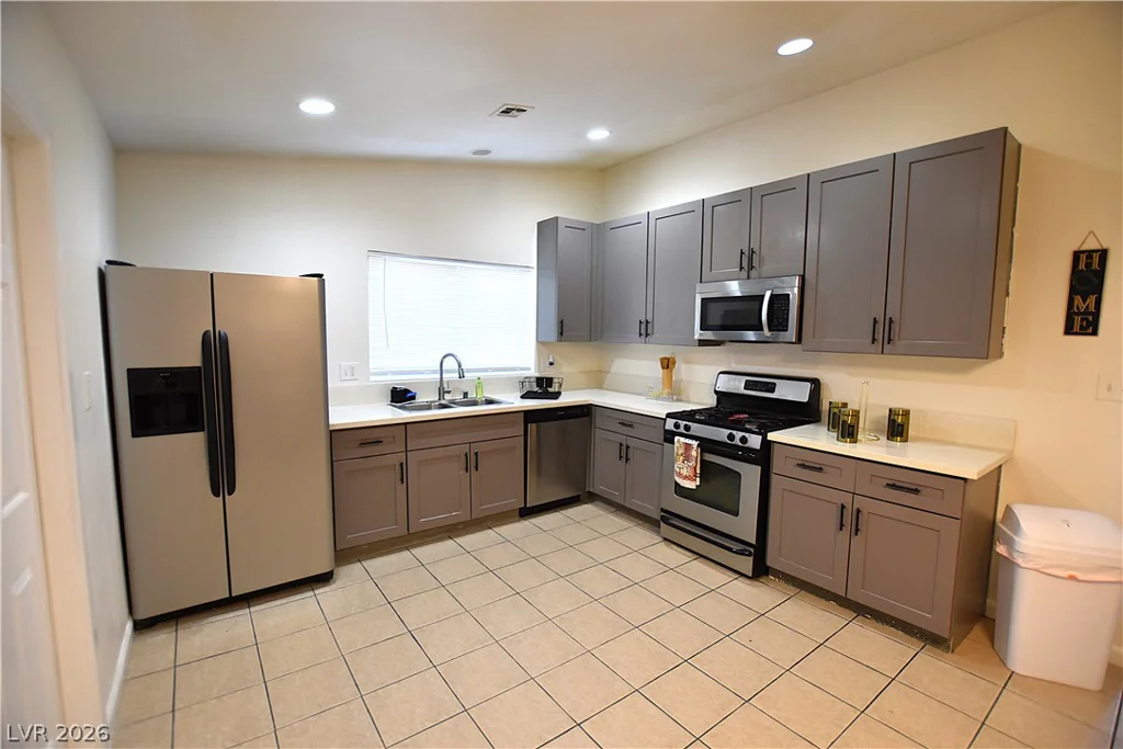 4120 Cincinnati, Las Vegas, NV 89104