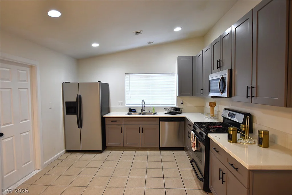 4120 Cincinnati, Las Vegas, NV 89104