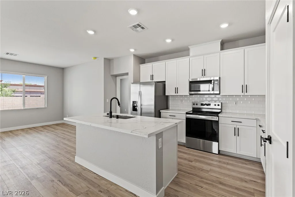 4532 Cave Lake, North Las Vegas, NV 89032