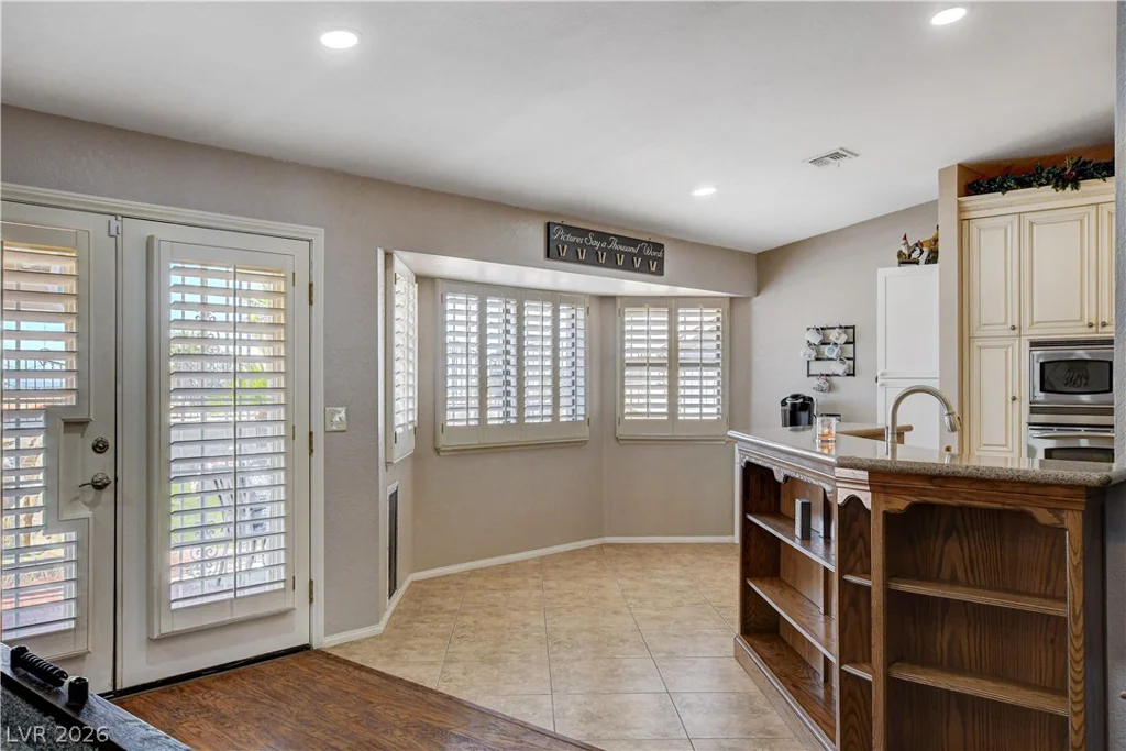 6551 Kell, Las Vegas, NV 89156