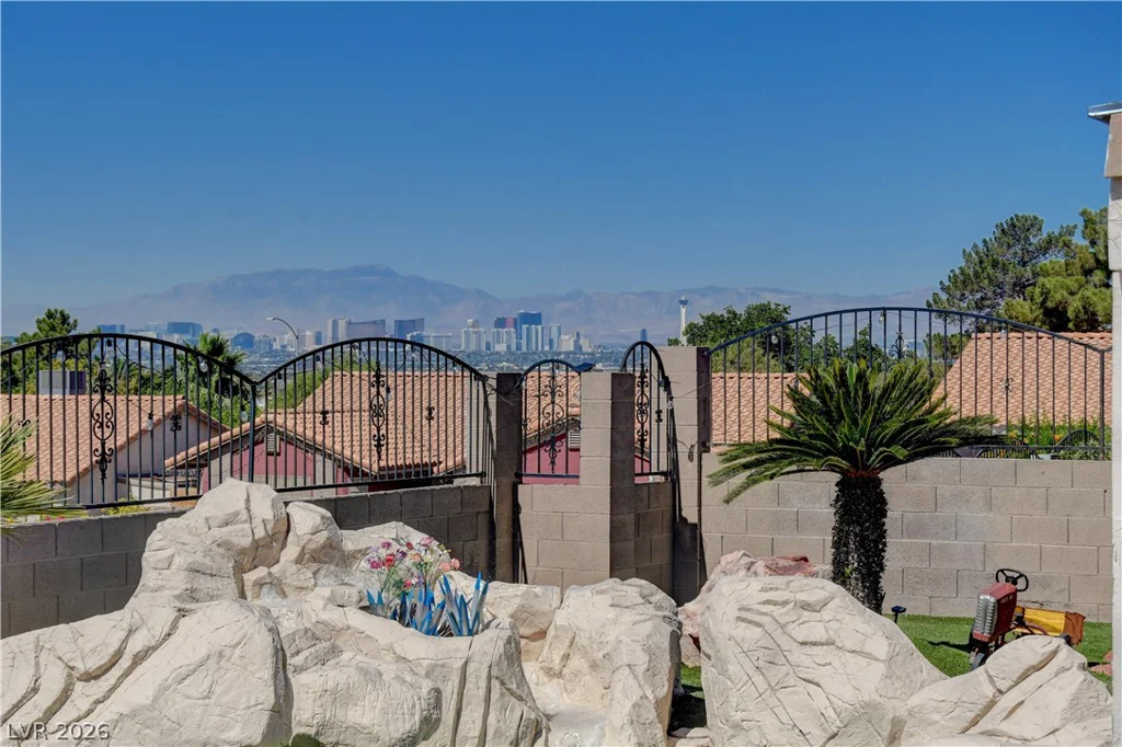 6551 Kell, Las Vegas, NV 89156