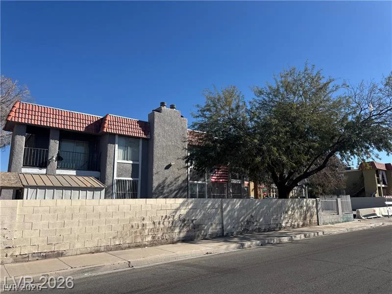 2185 Exeter, Las Vegas, NV 89156