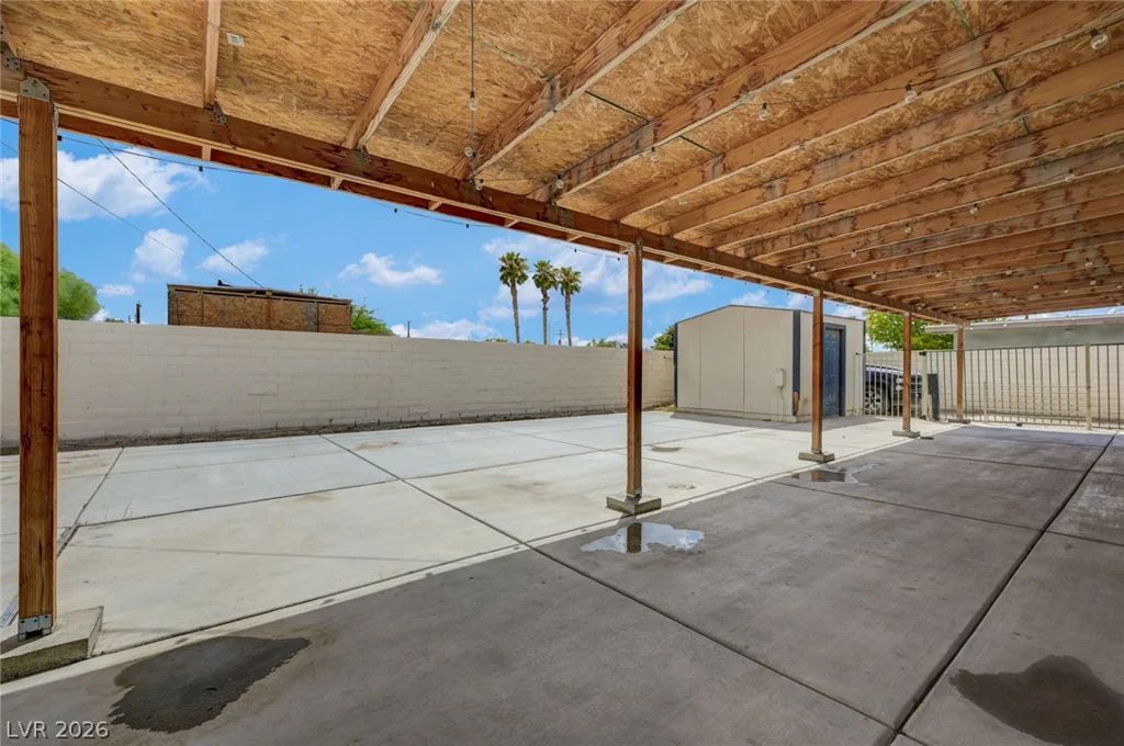 3305 Wright, North Las Vegas, NV 89030