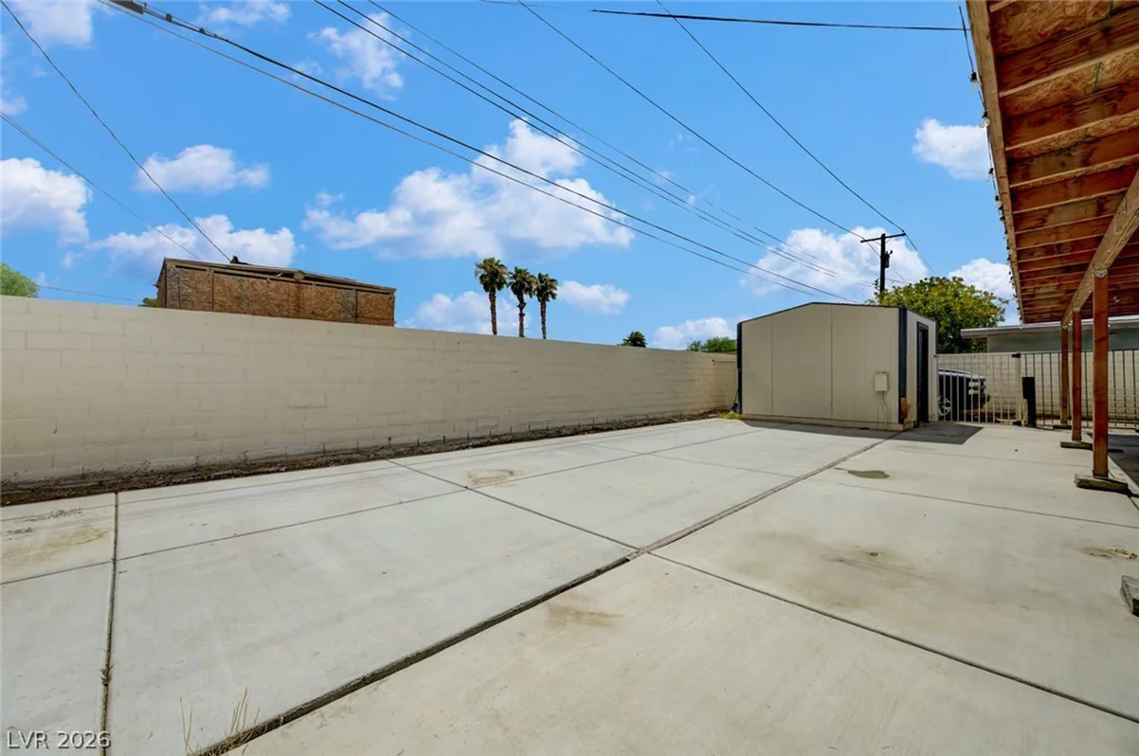 3305 Wright, North Las Vegas, NV 89030
