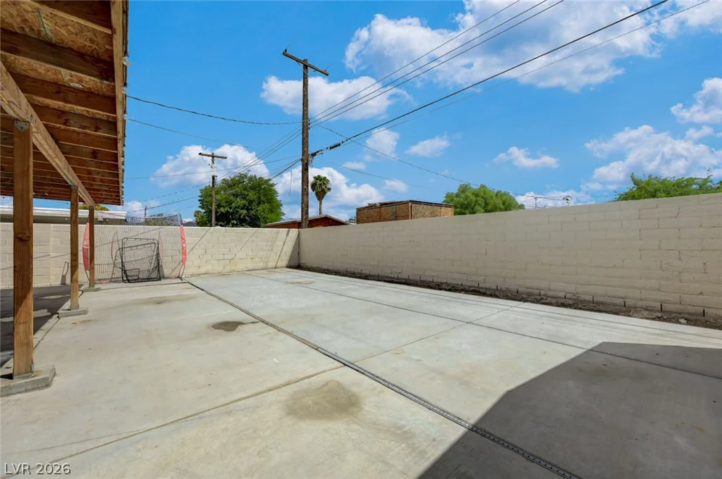 3305 Wright, North Las Vegas, NV 89030