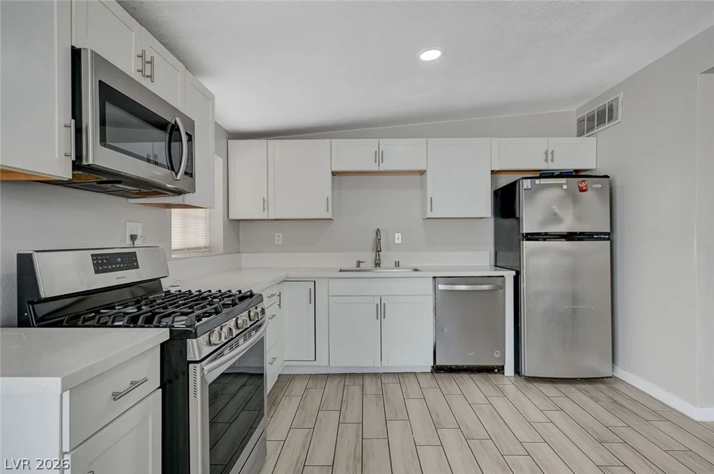 3305 Wright, North Las Vegas, NV 89030