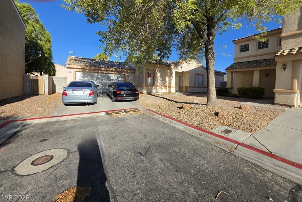 7904 Limbwood, Las Vegas, NV 89131