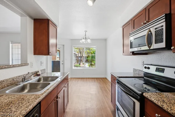 2750 Durango, Las Vegas, NV 89117