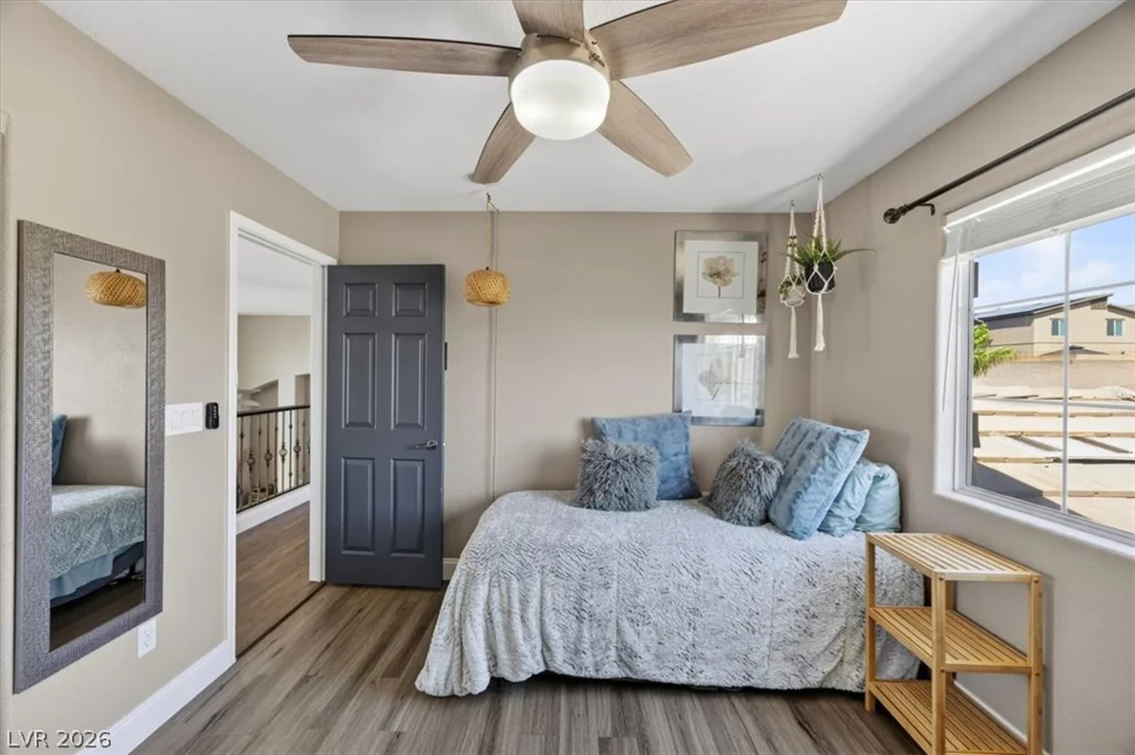 10661 Shelter Hill, Las Vegas, NV 89129